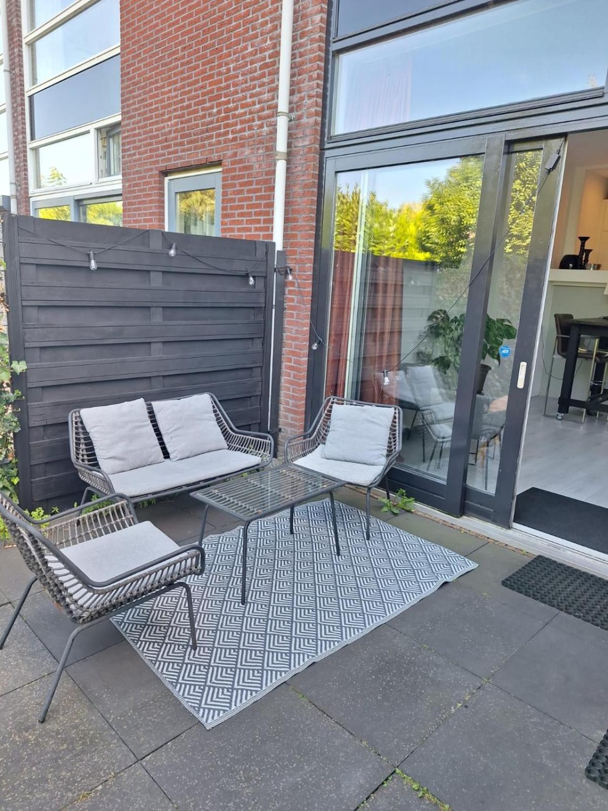 Apartment Canal Garden Staywell Amsterdam